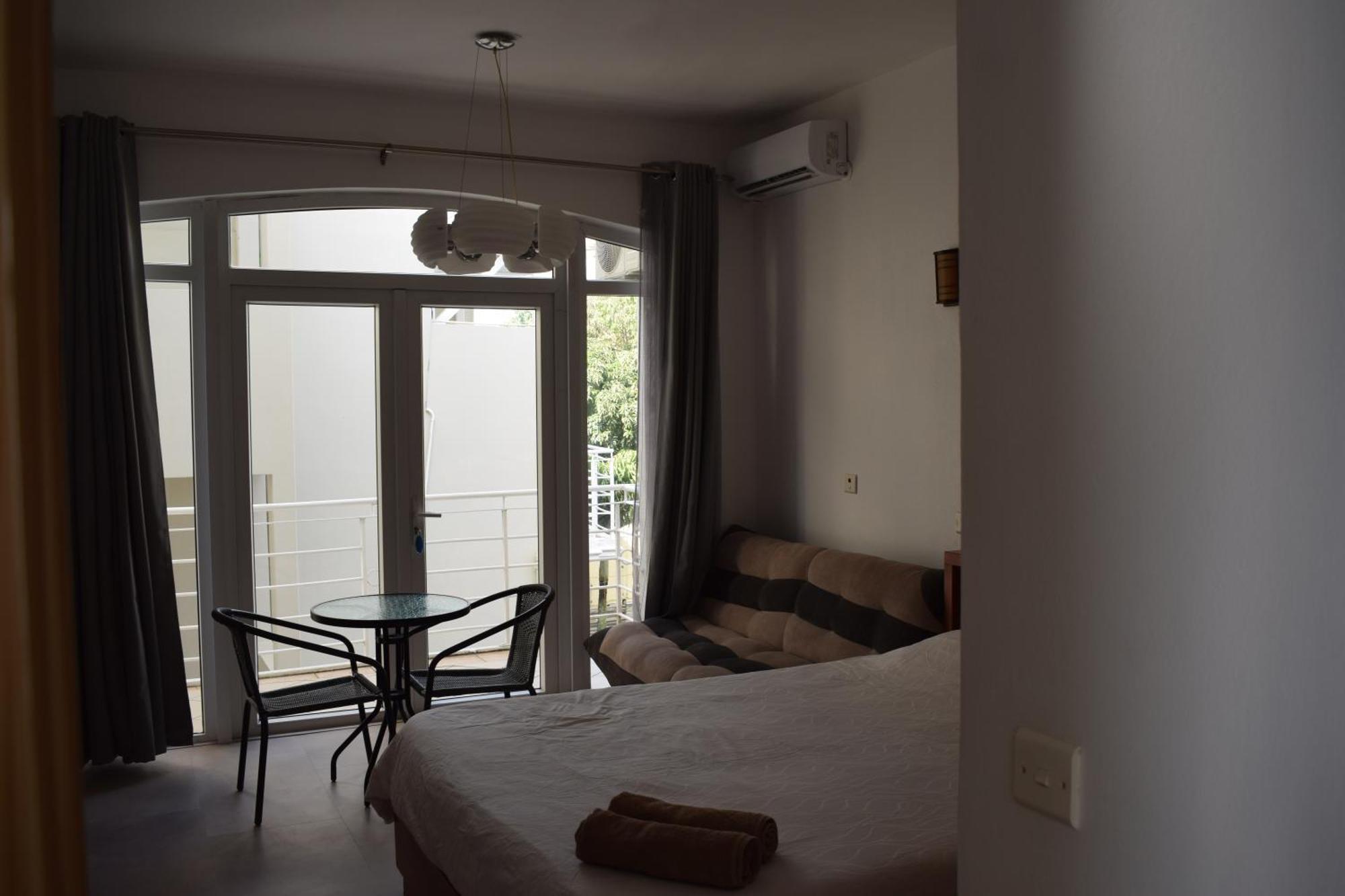 Ocean Drive Studio - Opposite The Beach Grand-Baie Eksteriør bilde